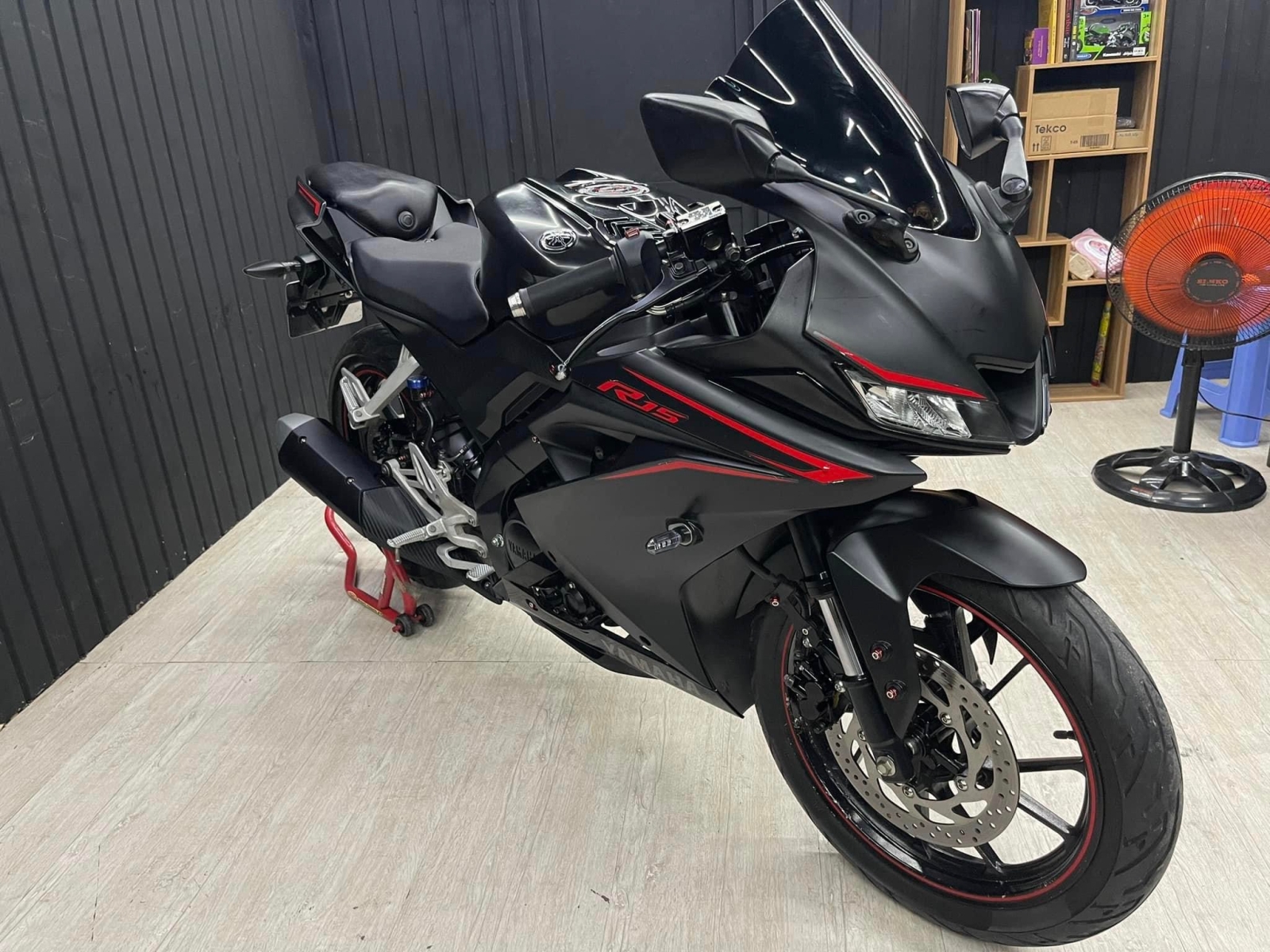 YAMAHA R15V3