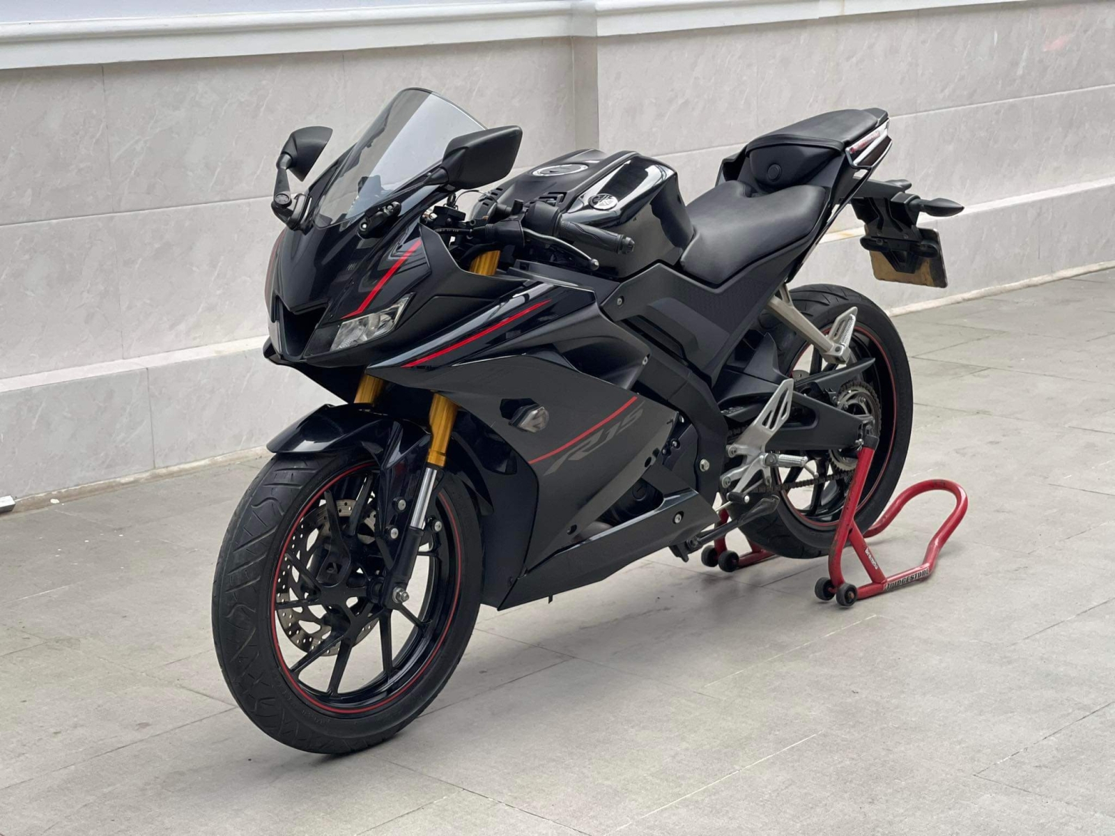 YAMAHA R15V3