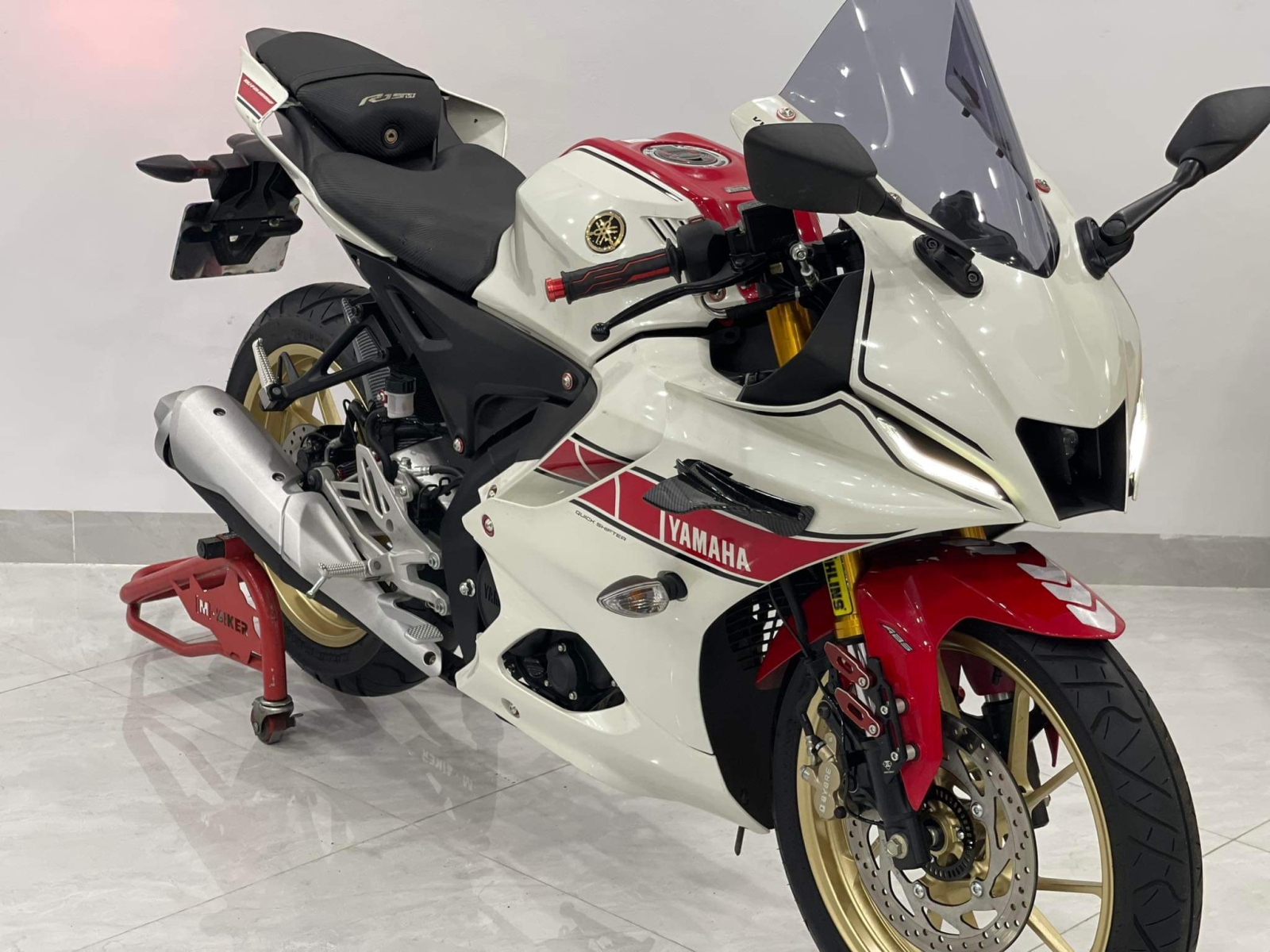 YAMAHA R15v4M