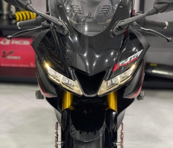 YAMAHA R15V3 