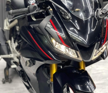 YAMAHA R15V3 