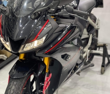 YAMAHA R15V3 